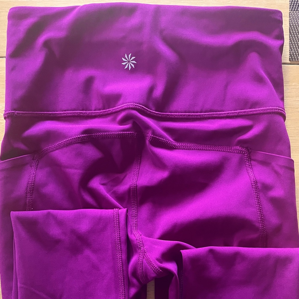 Athleta Ultimate Stash II 7/8 tights